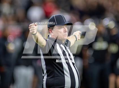 Thumbnail 3 in Jordan vs. Summer Creek (UIL 6A Dll Football Semi Regional Playoff) photogallery.