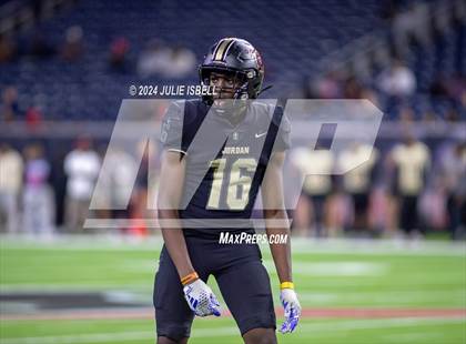 Thumbnail 1 in Jordan vs. Summer Creek (UIL 6A Dll Football Semi Regional Playoff) photogallery.