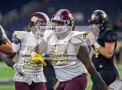 Thumbnail 1 in Jordan vs. Summer Creek (UIL 6A Dll Football Semi Regional Playoff) photogallery.