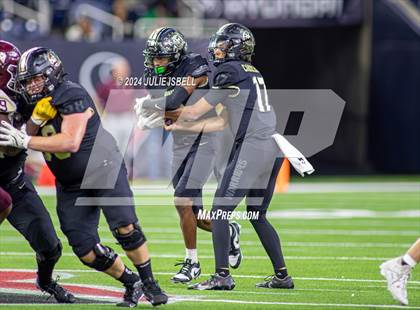 Thumbnail 3 in Jordan vs. Summer Creek (UIL 6A Dll Football Semi Regional Playoff) photogallery.