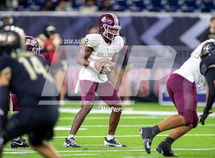 Thumbnail 1 in Jordan vs. Summer Creek (UIL 6A Dll Football Semi Regional Playoff) photogallery.