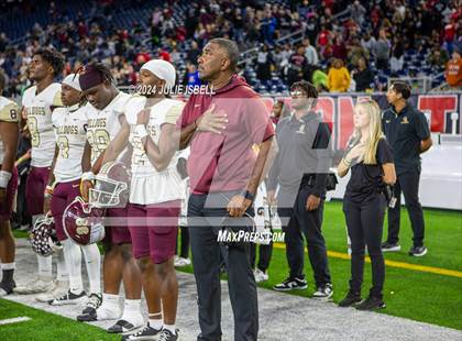 Thumbnail 2 in Jordan vs. Summer Creek (UIL 6A Dll Football Semi Regional Playoff) photogallery.