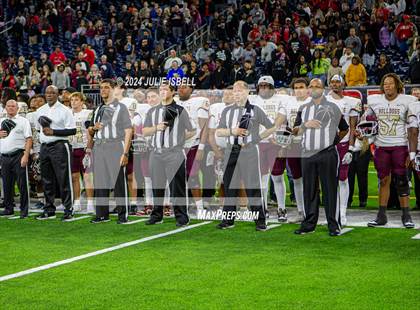 Thumbnail 1 in Jordan vs. Summer Creek (UIL 6A Dll Football Semi Regional Playoff) photogallery.