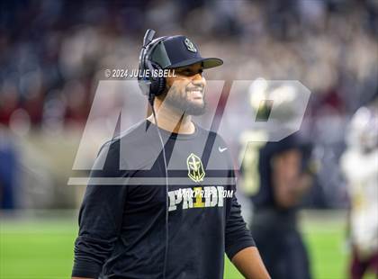 Thumbnail 2 in Jordan vs. Summer Creek (UIL 6A Dll Football Semi Regional Playoff) photogallery.