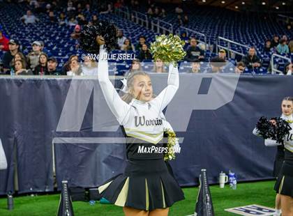 Thumbnail 2 in Jordan vs. Summer Creek (UIL 6A Dll Football Semi Regional Playoff) photogallery.