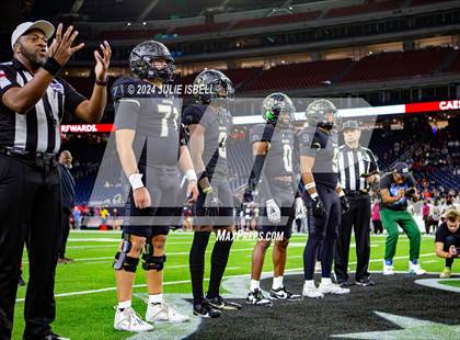 Thumbnail 3 in Jordan vs. Summer Creek (UIL 6A Dll Football Semi Regional Playoff) photogallery.