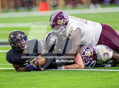Thumbnail 2 in Jordan vs. Summer Creek (UIL 6A Dll Football Semi Regional Playoff) photogallery.