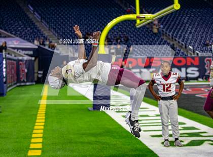 Thumbnail 3 in Jordan vs. Summer Creek (UIL 6A Dll Football Semi Regional Playoff) photogallery.