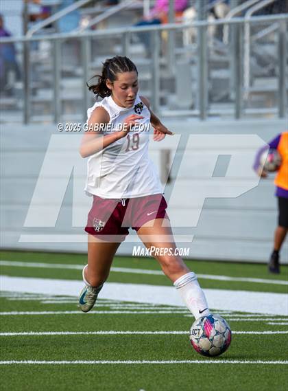 Thumbnail 1 in Rouse @ McAllen (Uil Region IV 5A D1 Regional Semifinals Soccer) photogallery.