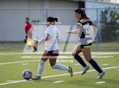 Thumbnail 3 in Rouse @ McAllen (Uil Region IV 5A D1 Regional Semifinals Soccer) photogallery.