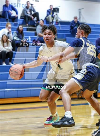 Thumbnail 2 in Aquinas vs St. Michael the Archangel - Sonic Showdown photogallery.