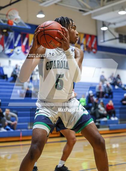 Thumbnail 1 in Aquinas vs St. Michael the Archangel - Sonic Showdown photogallery.