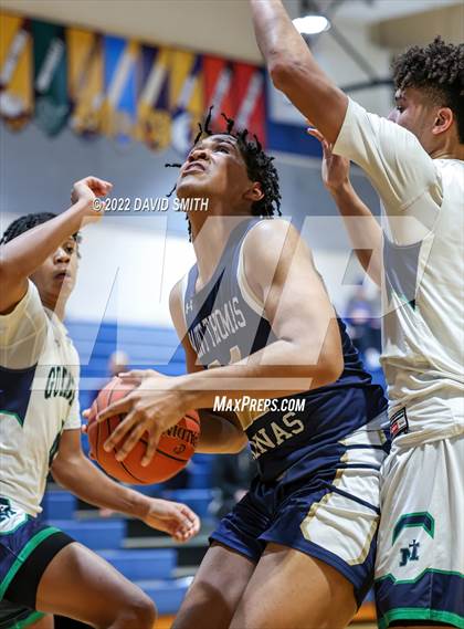 Thumbnail 1 in Aquinas vs St. Michael the Archangel - Sonic Showdown photogallery.