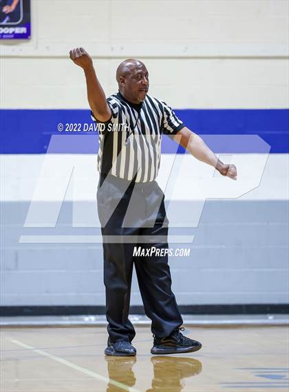 Thumbnail 2 in Aquinas vs St. Michael the Archangel - Sonic Showdown photogallery.
