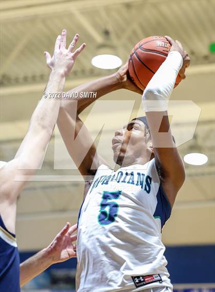 Thumbnail 3 in Aquinas vs St. Michael the Archangel - Sonic Showdown photogallery.