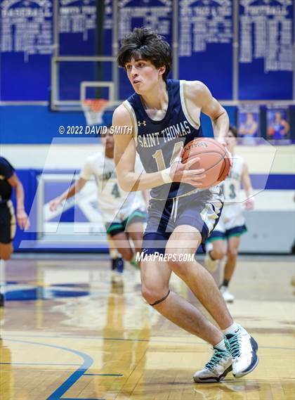Thumbnail 1 in Aquinas vs St. Michael the Archangel - Sonic Showdown photogallery.
