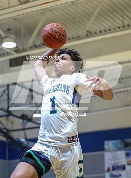 Thumbnail 2 in Aquinas vs St. Michael the Archangel - Sonic Showdown photogallery.