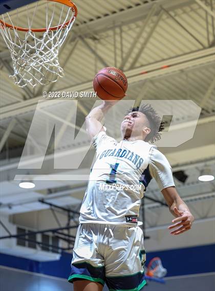 Thumbnail 2 in Aquinas vs St. Michael the Archangel - Sonic Showdown photogallery.