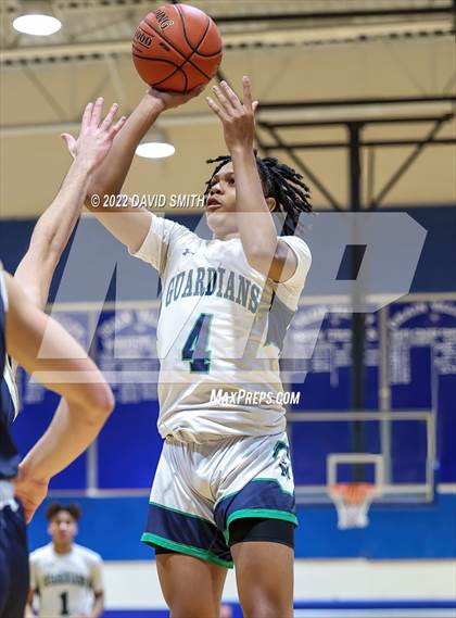 Thumbnail 1 in Aquinas vs St. Michael the Archangel - Sonic Showdown photogallery.