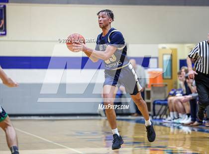 Thumbnail 2 in Aquinas vs St. Michael the Archangel - Sonic Showdown photogallery.