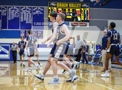 Thumbnail 1 in Aquinas vs St. Michael the Archangel - Sonic Showdown photogallery.