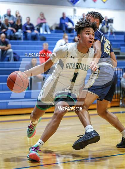 Thumbnail 1 in Aquinas vs St. Michael the Archangel - Sonic Showdown photogallery.