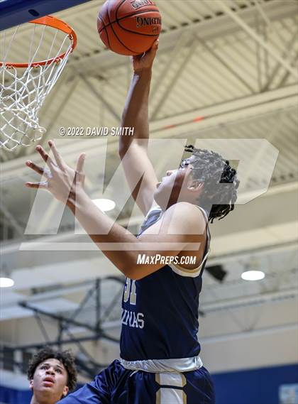 Thumbnail 1 in Aquinas vs St. Michael the Archangel - Sonic Showdown photogallery.