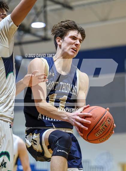 Thumbnail 1 in Aquinas vs St. Michael the Archangel - Sonic Showdown photogallery.