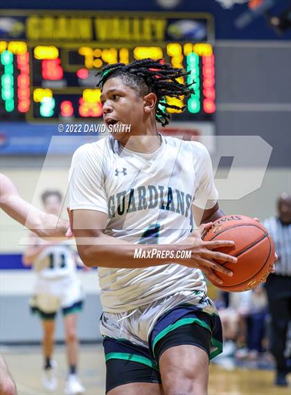 Thumbnail 3 in Aquinas vs St. Michael the Archangel - Sonic Showdown photogallery.
