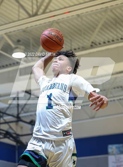 Thumbnail 3 in Aquinas vs St. Michael the Archangel - Sonic Showdown photogallery.