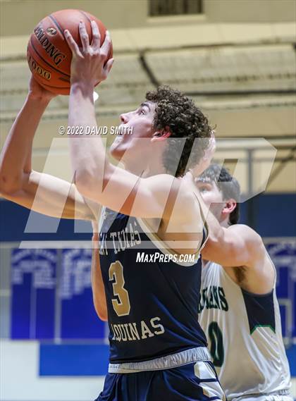 Thumbnail 3 in Aquinas vs St. Michael the Archangel - Sonic Showdown photogallery.