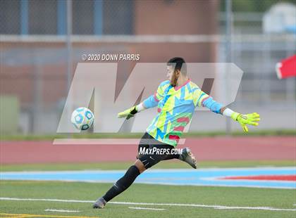 Thumbnail 2 in Brentwood School @ Ganesha (CIF SoCal Regional D5 Final) photogallery.