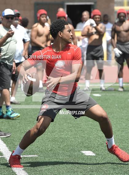 Thumbnail 2 in Orange Lutheran vs. Mater Dei (Battle at the Beach 7-on-7) photogallery.