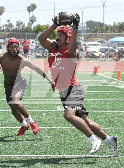 Thumbnail 2 in Orange Lutheran vs. Mater Dei (Battle at the Beach 7-on-7) photogallery.