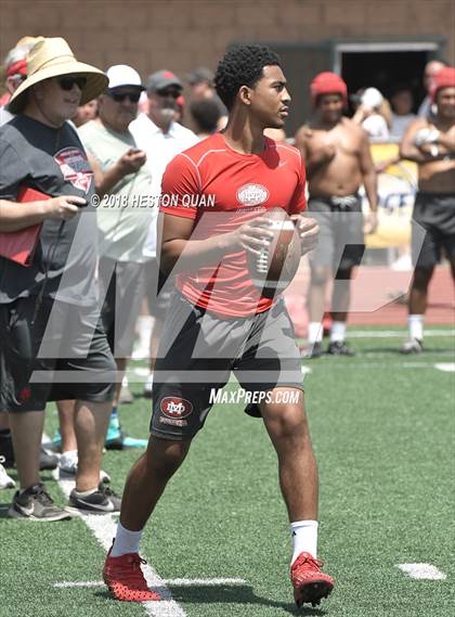 Thumbnail 3 in Orange Lutheran vs. Mater Dei (Battle at the Beach 7-on-7) photogallery.