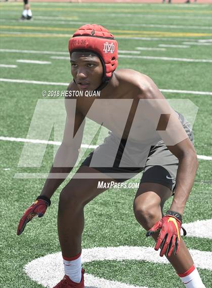 Thumbnail 1 in Orange Lutheran vs. Mater Dei (Battle at the Beach 7-on-7) photogallery.