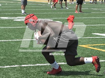 Thumbnail 2 in Orange Lutheran vs. Mater Dei (Battle at the Beach 7-on-7) photogallery.