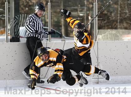 Thumbnail 3 in Lutheran South vs Oakville (St. Louis Winter Classic) photogallery.