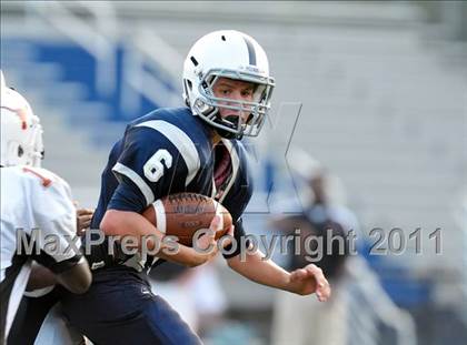 Thumbnail 3 in Kell @ Pope photogallery.