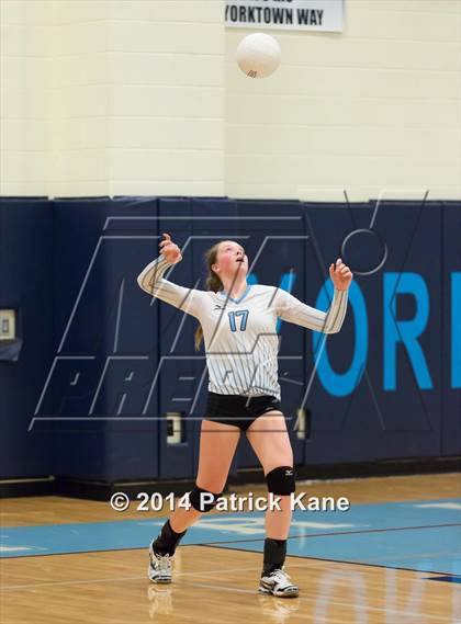 Thumbnail 1 in Herndon @ Yorktown photogallery.