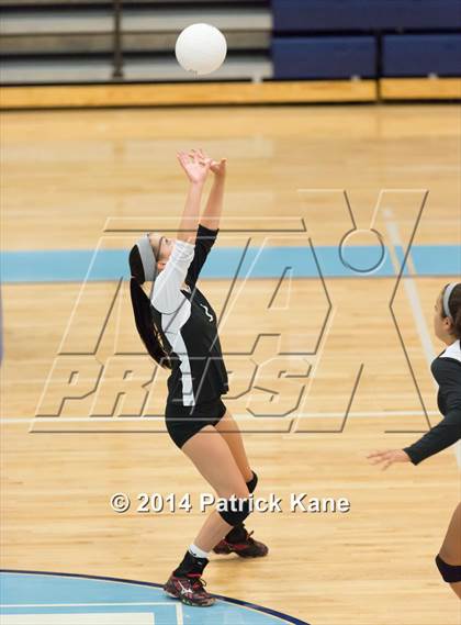 Thumbnail 1 in Herndon @ Yorktown photogallery.