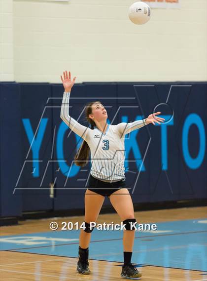 Thumbnail 1 in Herndon @ Yorktown photogallery.