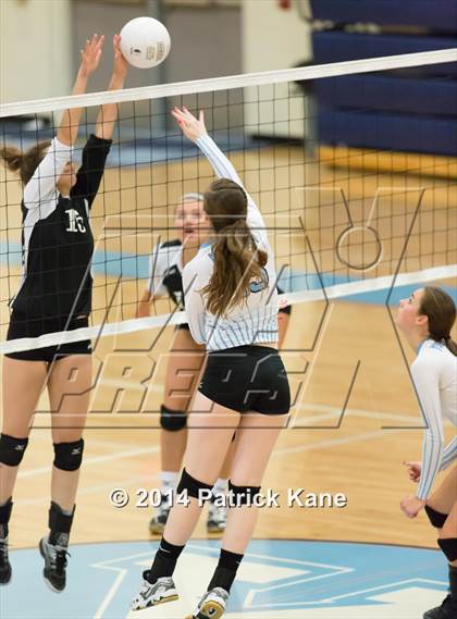 Thumbnail 2 in Herndon @ Yorktown photogallery.