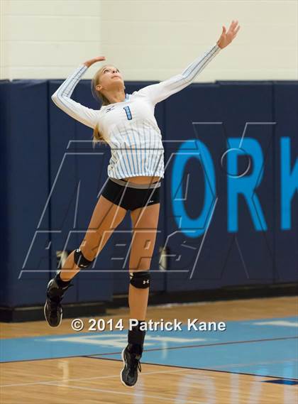 Thumbnail 1 in Herndon @ Yorktown photogallery.