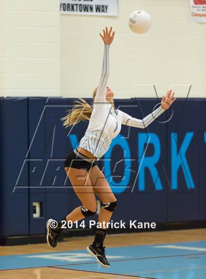 Thumbnail 1 in Herndon @ Yorktown photogallery.