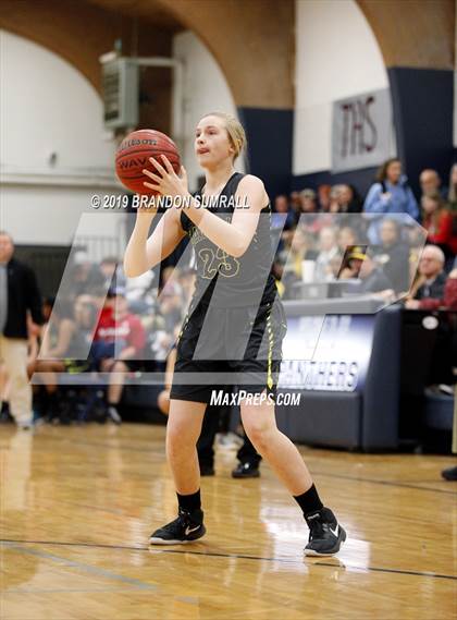 Thumbnail 3 in Isabella vs. Verbena (Chilton County Tournament) photogallery.