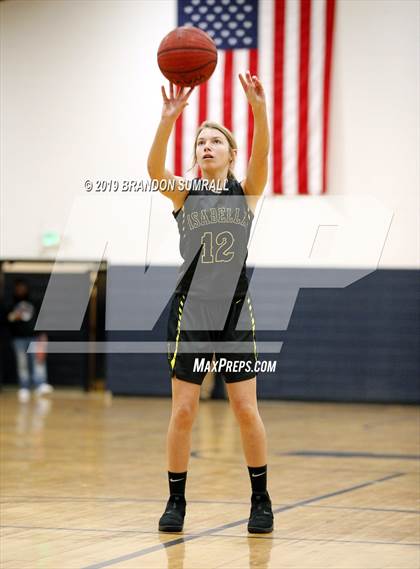 Thumbnail 2 in Isabella vs. Verbena (Chilton County Tournament) photogallery.