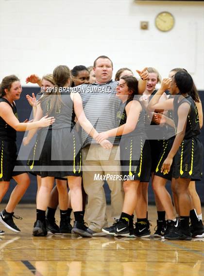 Thumbnail 3 in Isabella vs. Verbena (Chilton County Tournament) photogallery.