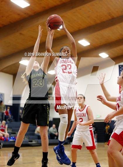 Thumbnail 2 in Isabella vs. Verbena (Chilton County Tournament) photogallery.