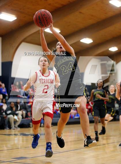 Thumbnail 2 in Isabella vs. Verbena (Chilton County Tournament) photogallery.
